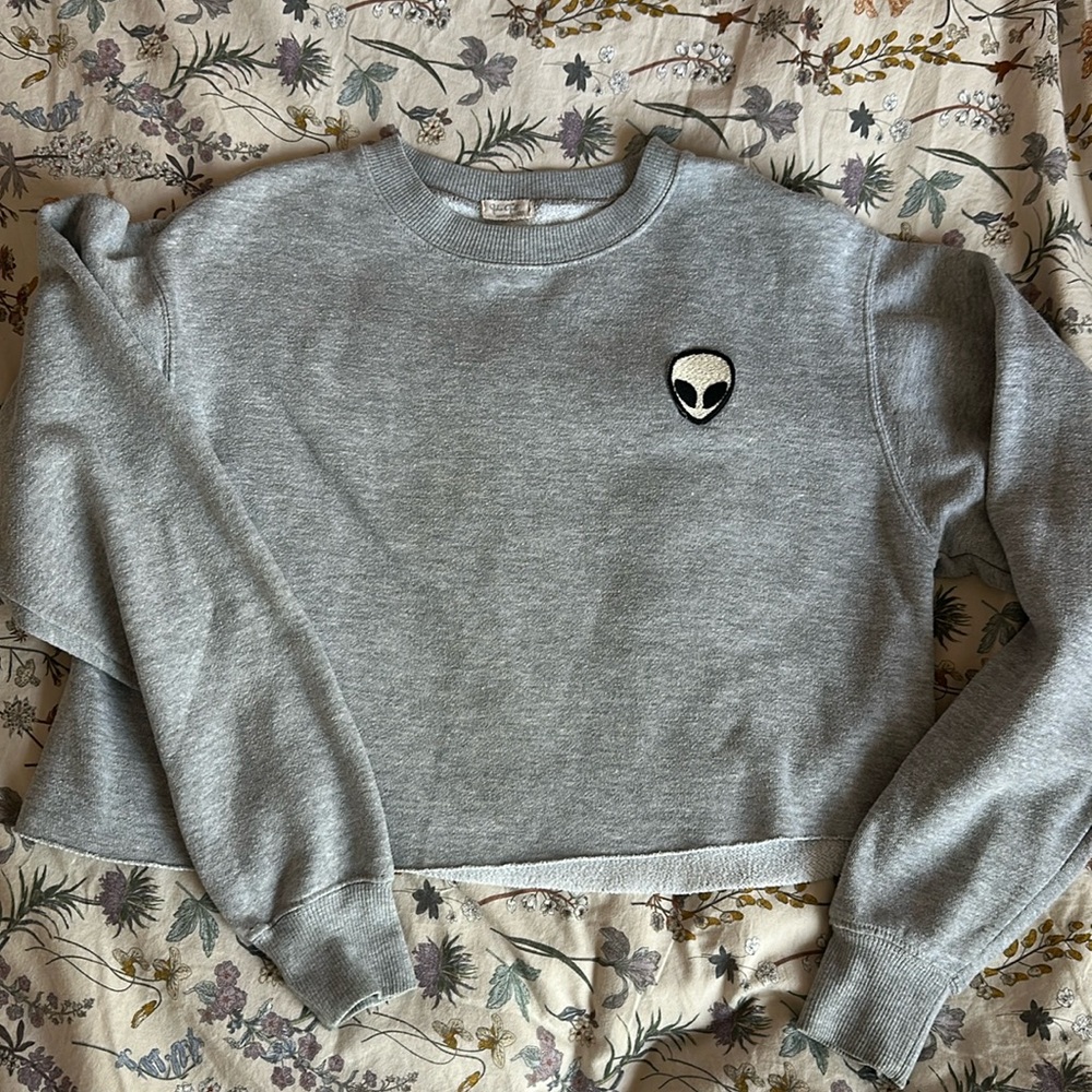 Brandy Melville Alien Cropped Crewneck Sweatshirt, OS